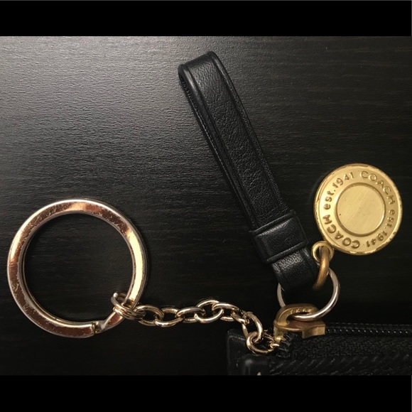 Coach keychain wallet. Great condition! - Picture 2 of 7